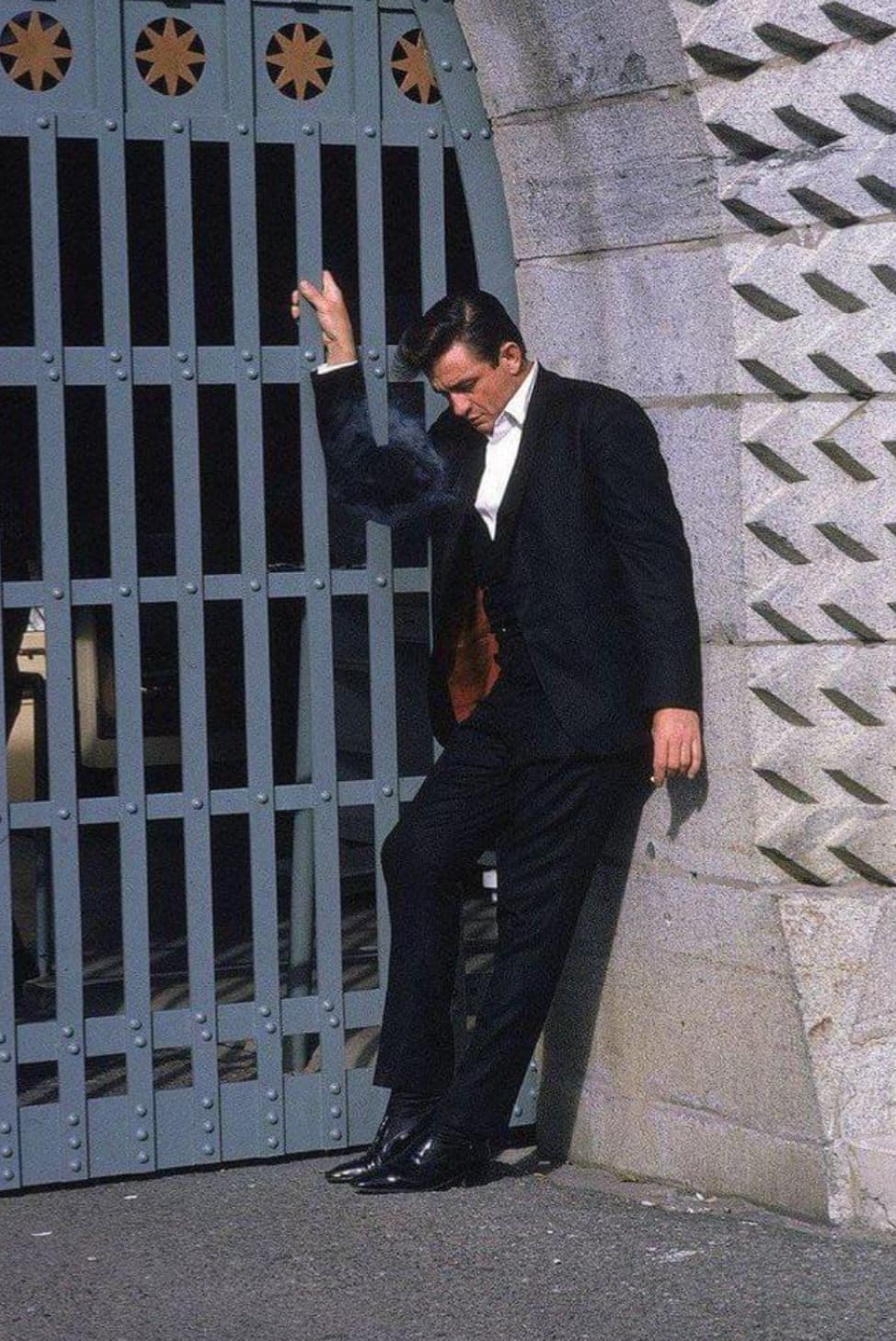 “Johnny Cash, before going on stage at Folsom Prison in 1968.”